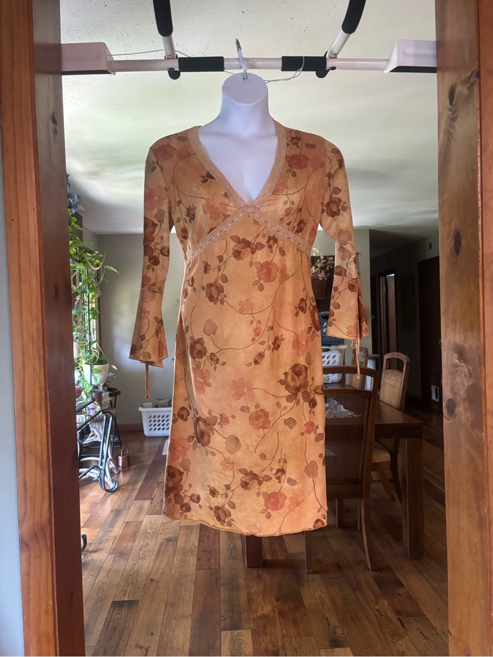 Y2K Studio Y Amber Floral Boho V-Neck Long 3/4 Bell Sleeve Women’s Dress Size L